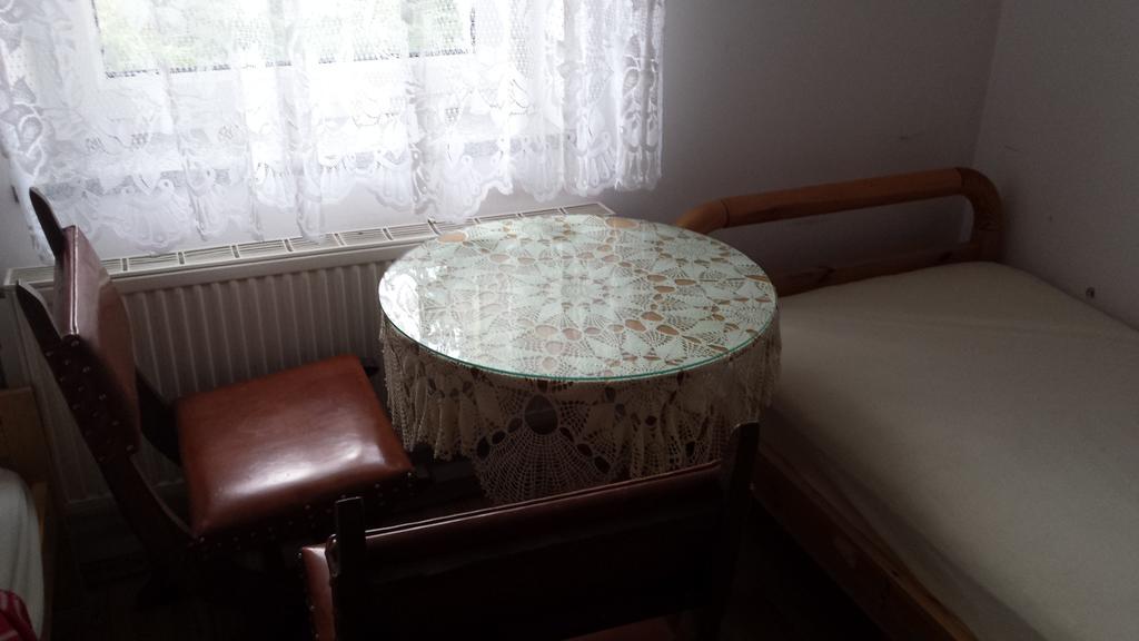 Pokoje W Uzdrowisku Przerzeczyn-Zdroj Room photo